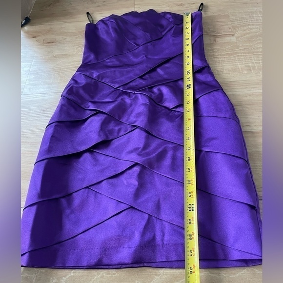 jessica McClintock Strapless Fan Tiered Dress - Picture 7 of 10